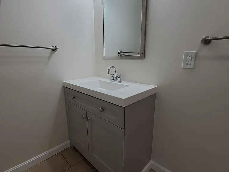 72 Juniper Rdg #A — Photo 26