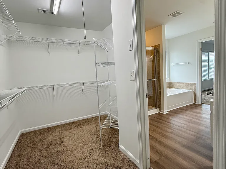 8330 Grenadier Trl — Photo 23