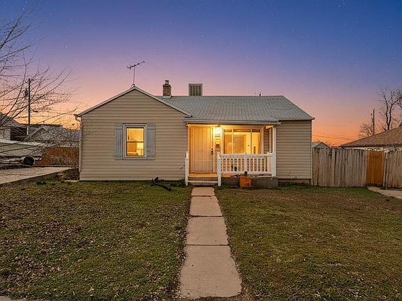 2nd image of 3925 S Evelyn Rd E