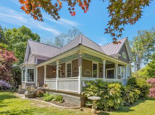 103 Gaines St, Central, SC 29630