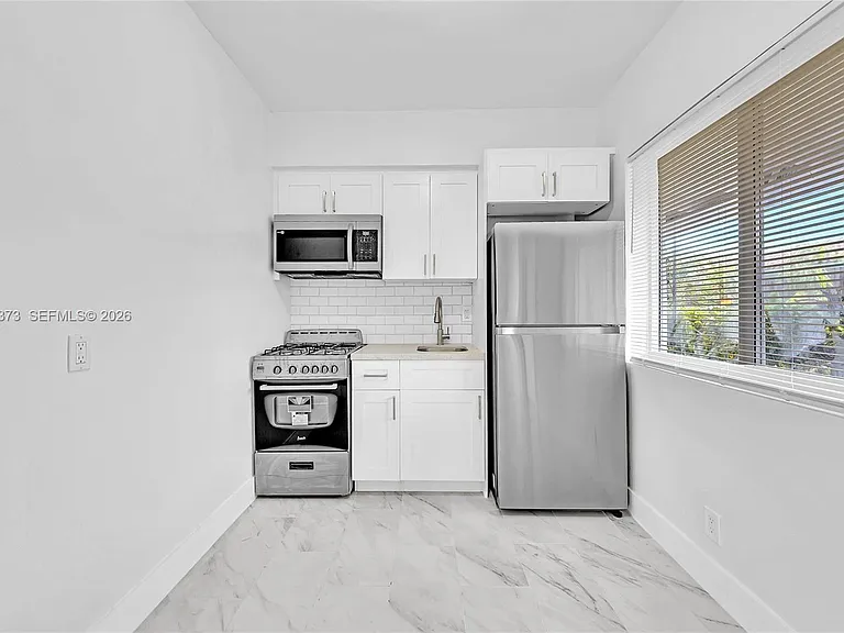 1839 Funston St #6 — Photo 8
