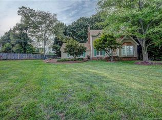 830 Raleigh Ct, Gastonia, NC 28054