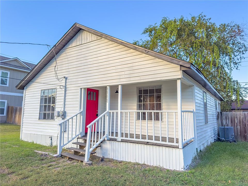 1st image of 1111 Georgia St