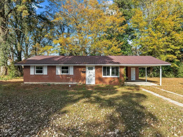 717 S Chestnut Cir, Goldsboro, NC 27530
