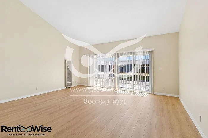 1 bed, 1.0 bath, 728 sqft, $3,800 — Photo 4