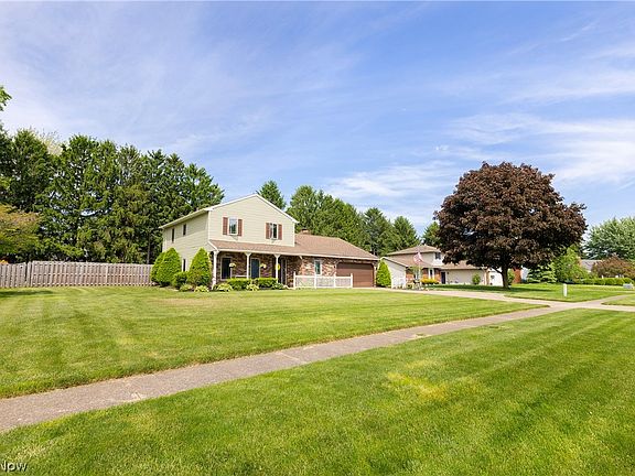 3rd image of 2224 Violet Ct