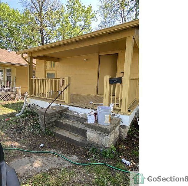 1st image of 2209 E 59th St