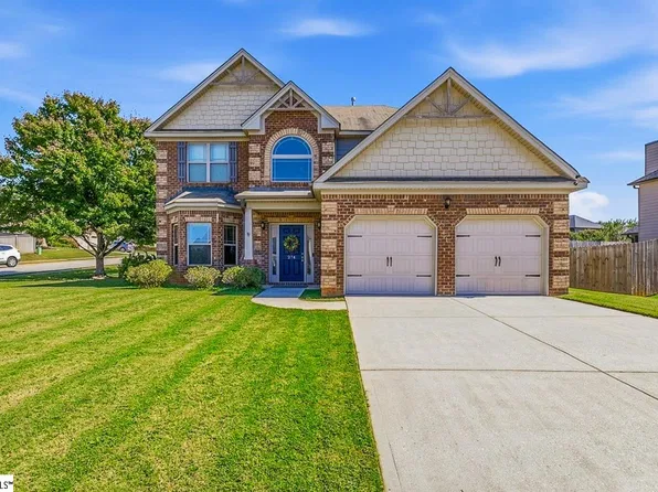 274 Springlakes Estates Dr, Lyman, SC 29365