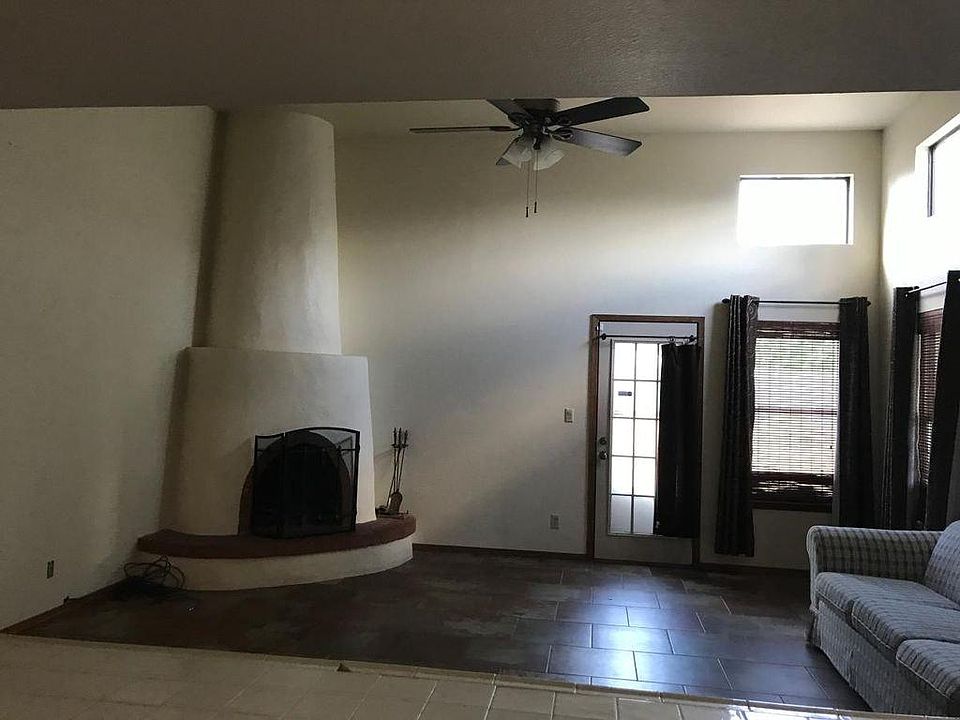 2nd image of 6005 Azuelo Ave NW
