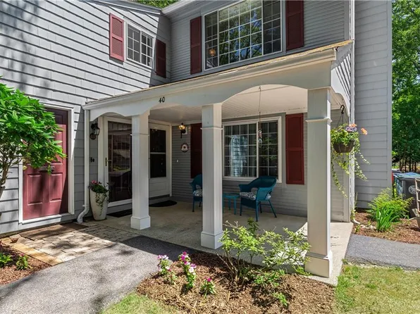 40 Eagle Run #D, Warwick, RI 02818