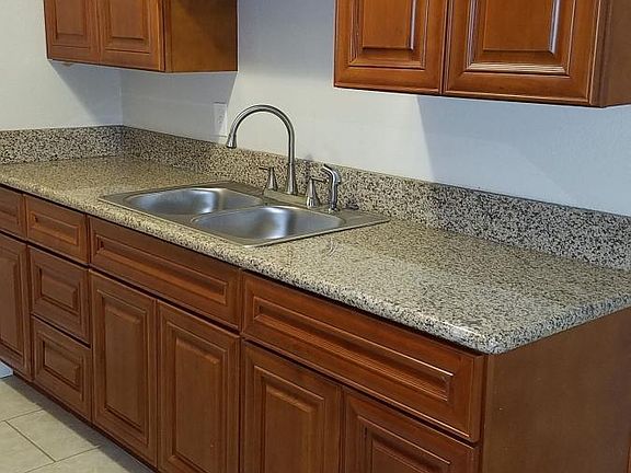 3rd image of 1811 Piedmont Way APT 3