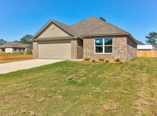 1303 Springvine Dr, Searcy, AR 72143