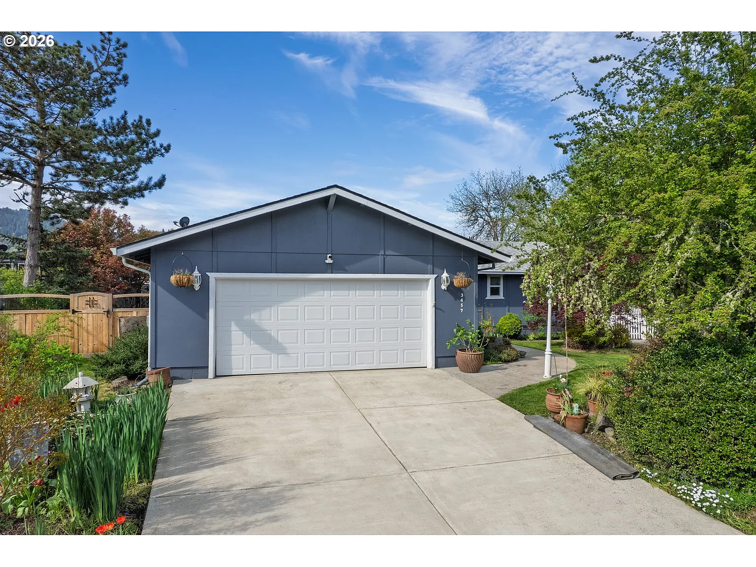 3457 W Normandy Ave photo 1