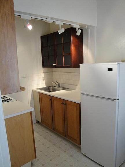 1st image of 925 Jones St APT 203