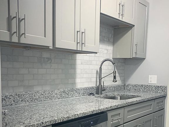 4th image of 6540 Murray Ave #2