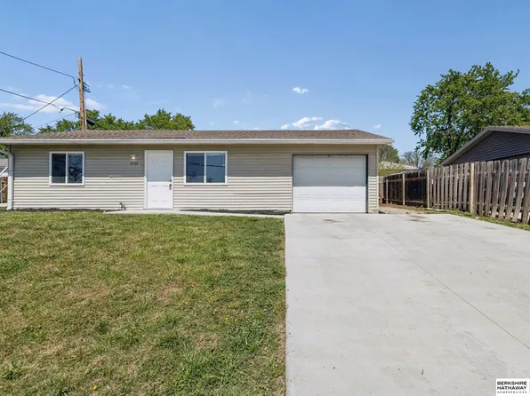 1534 Burnham St, Lincoln, NE 68502