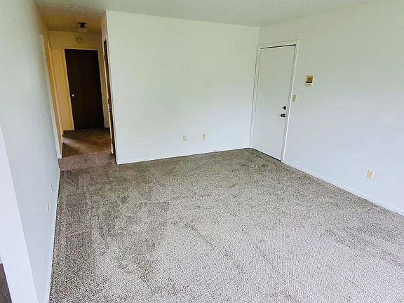 5th image of 7415 West Blvd