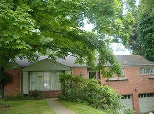 1011 Gilchrest Dr, Pittsburgh, PA 15235