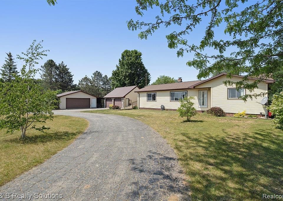 6940 Hurds Corner Rd, Mayville, MI 48744 Zillow