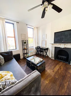 Rented by Compass | media 27