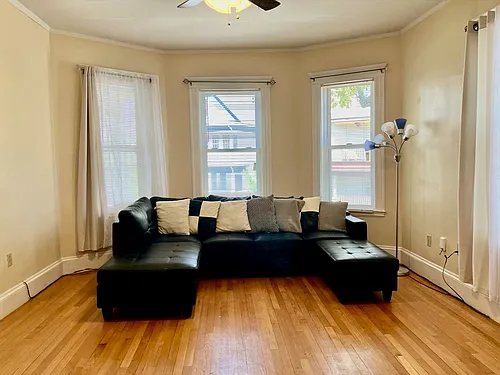 230 Callender St #2 Photo 1