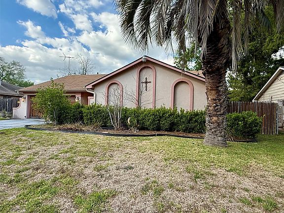 2nd image of 9238 Friendship Rd