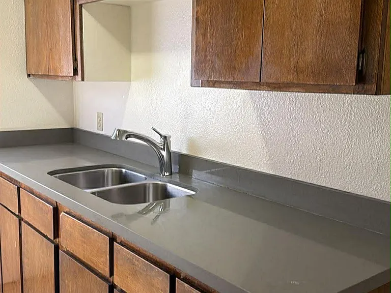 360 S 1st Ave #10 — Photo 2