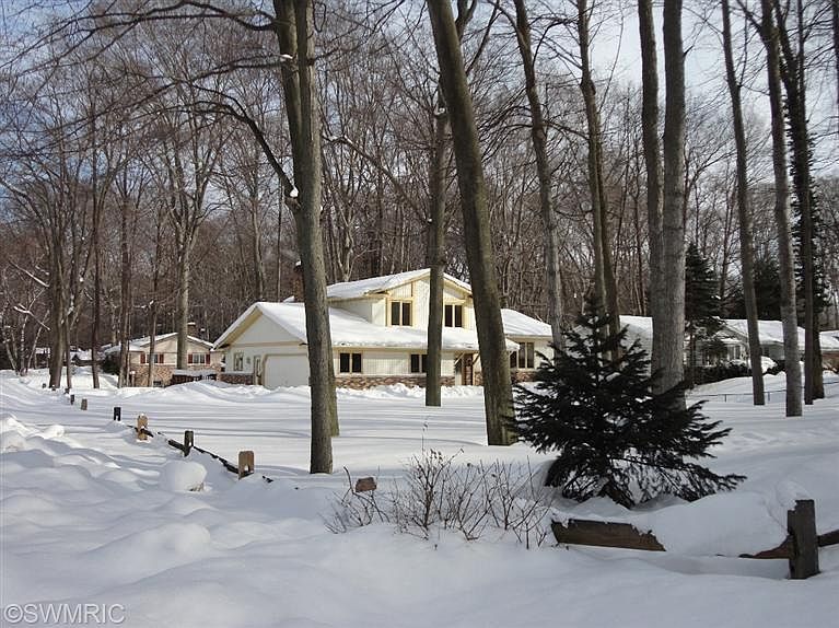1st image of 13004 Lakeshore Dr