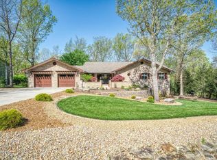 13 Belvedere Ln, Crossville, TN 38558