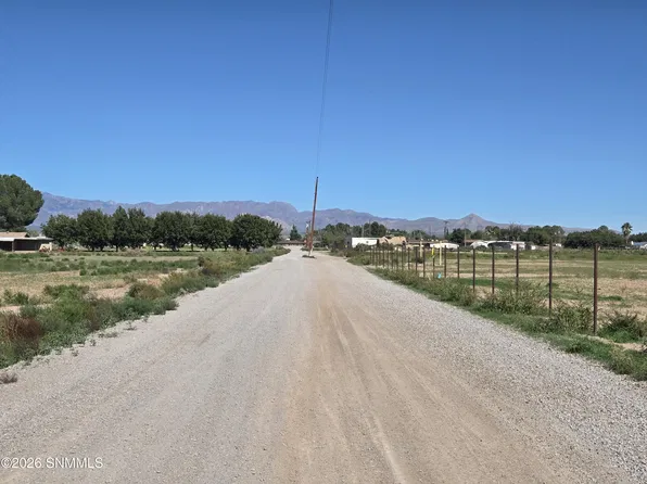 303 Gonzalez Rd, La Mesa, NM 88044
