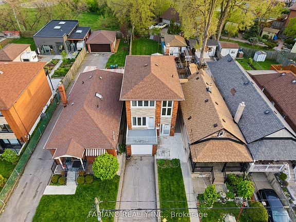 4th image of 80 Cayuga Ave