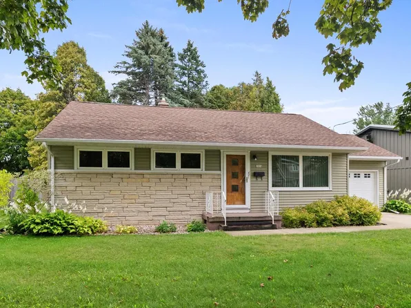 2014 Menasha AVENUE, Manitowoc, WI 54220