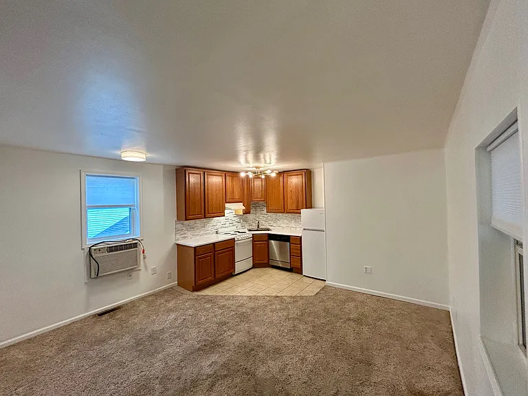 1606 Clawson St #D — Photo 5