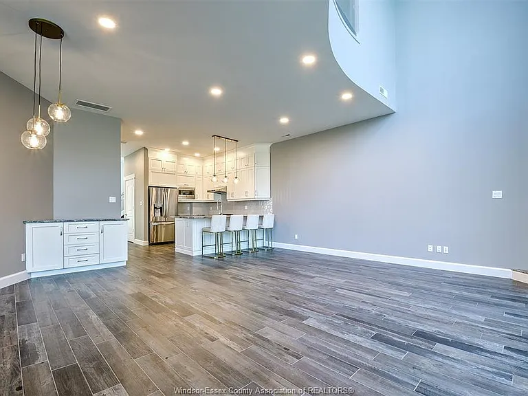 1225 Riverside Dr E #101 — Photo 13