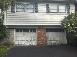 58 Harmon Rd, Edison, NJ 08837