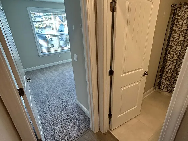585 Oyster Dr — Photo 8