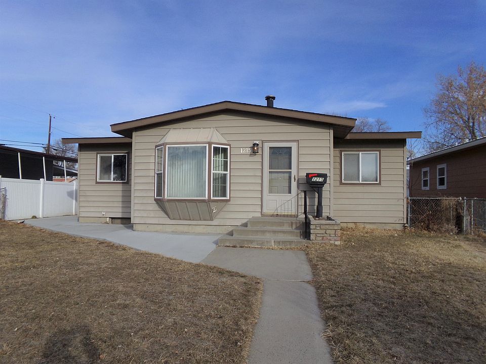 1st image of 1215 Harney Dr