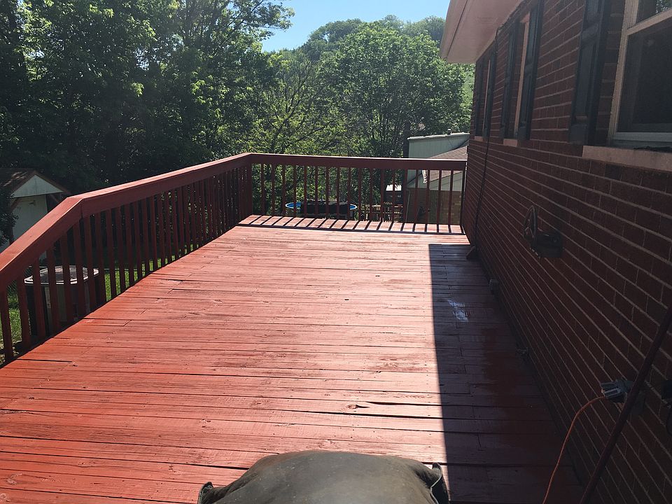 2nd image of 7 Beverly Dr