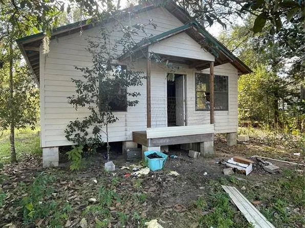 20160 SE 141st St, Umatilla, FL 32784