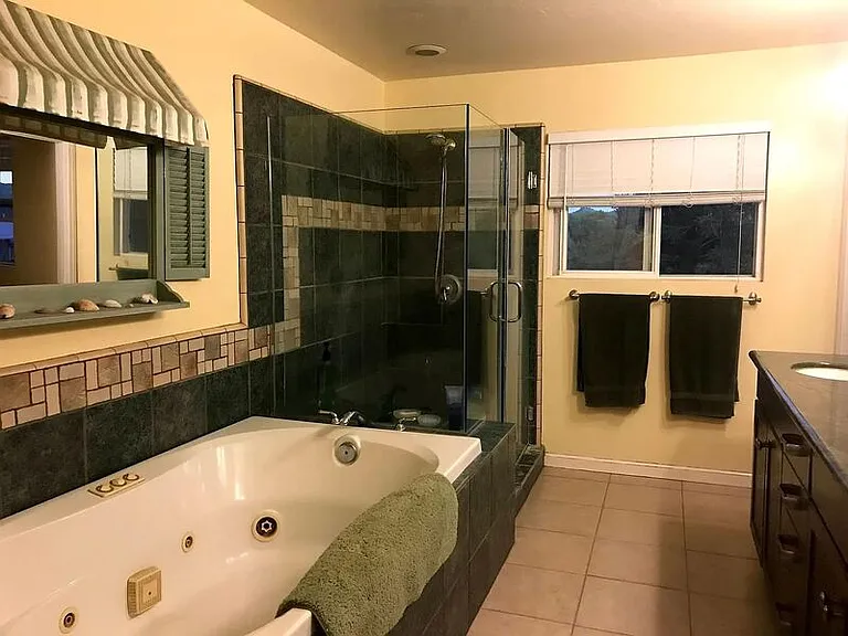 2274 Luana Ln — Photo 7