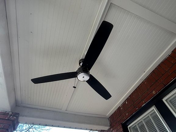 Front Porch w/ Tray Ceiling and Designer Outdoor Ceiling Fan!