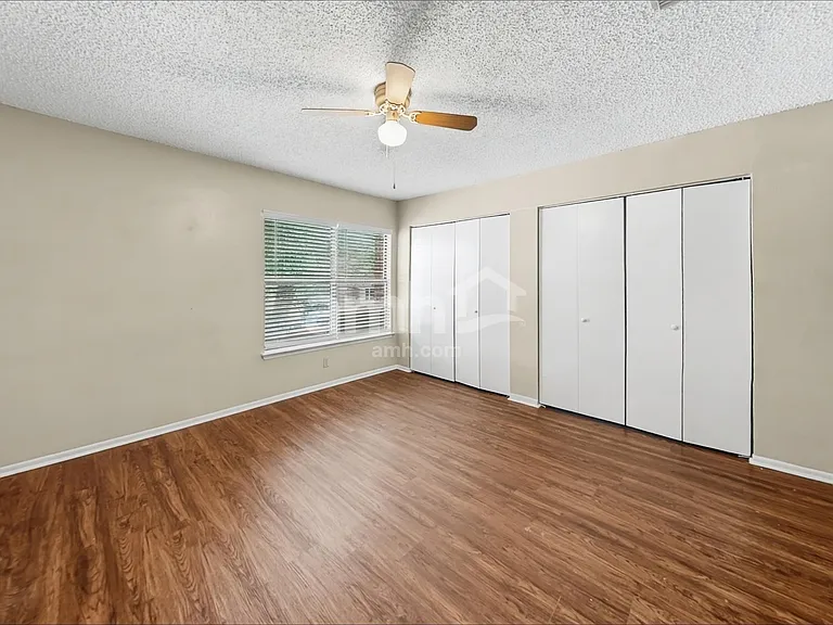 8010 Manderly Pl — Photo 14