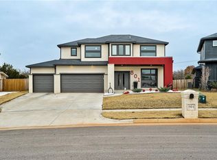 501 NW 183rd St, Edmond, OK 73012