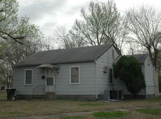 30 Walnut Dr, Parsons, KS 67357