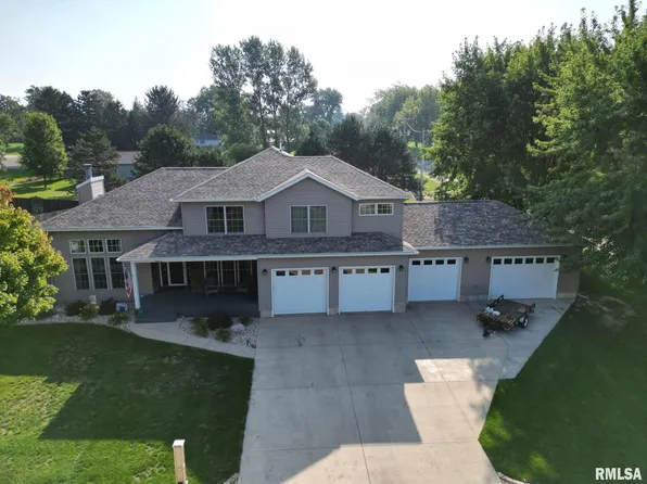 407 Swank St, Galva, IL 61434