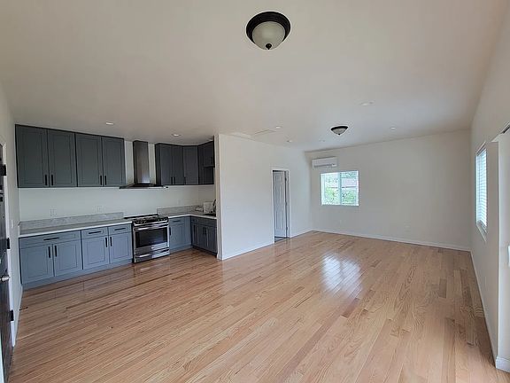 3rd image of 1181 Langley Way Unit A