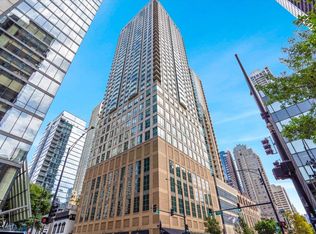 2 E Erie St APT 2001, Chicago, IL 60611