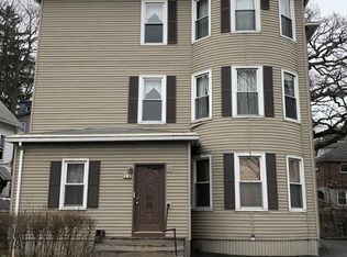 10 Auburn St, Worcester, MA 01605