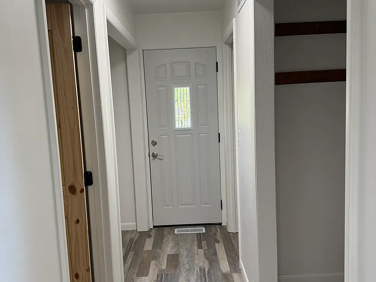 1712 N Stevens Ave — Photo 6
