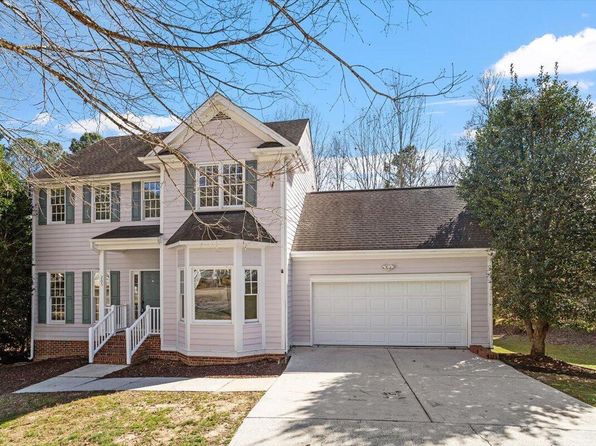 205 Caniff Ln, Cary, NC 27519
